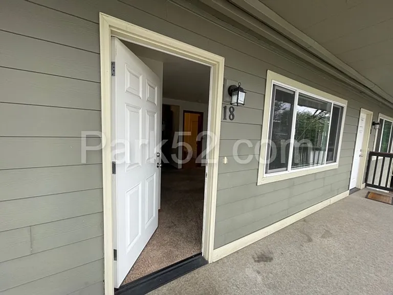 630 N Prospect St #18 — Photo 4