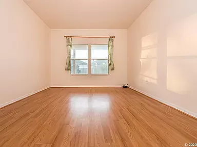 3 bed, 2190 sqft, $2,500 — Photo 3