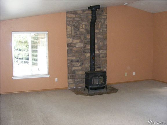 2nd image of 15921 105th Way SE