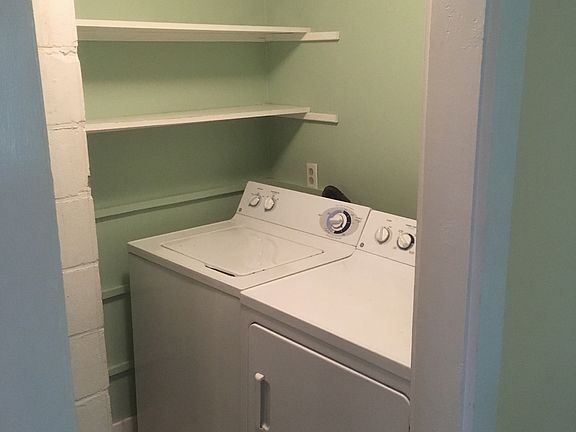 Laundry room on 1st floor