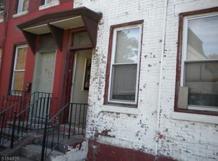 37 Emmet St #1, Newark, NJ 07114