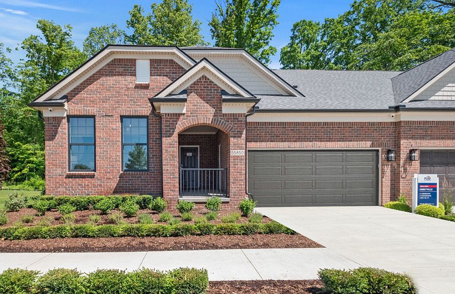 Abbeyville Model Now Open!