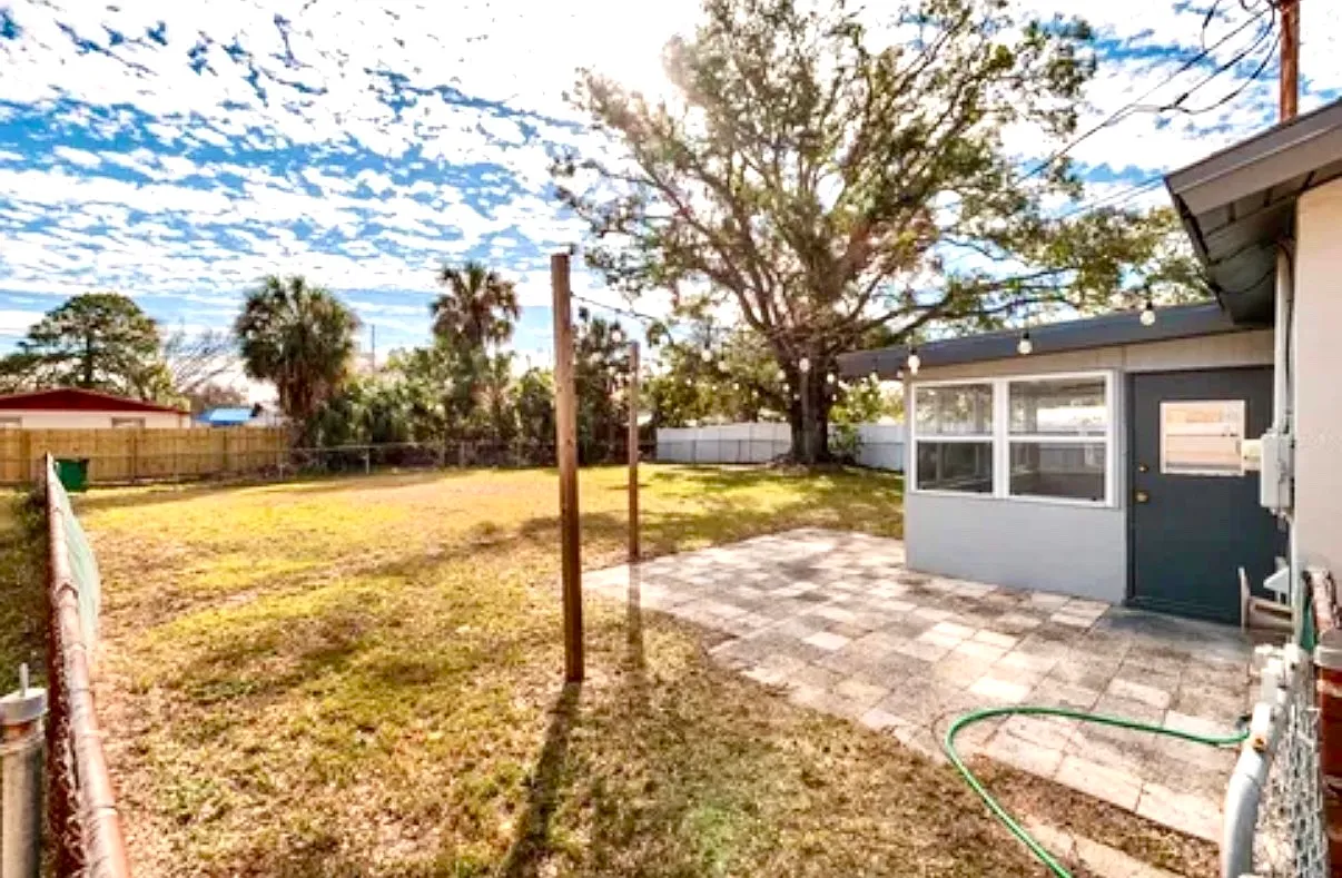 3 bed, 1260 sqft, $2,750 — Photo 3