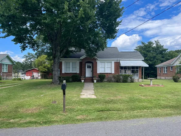 300 Highland Park, Elberton, GA 30635