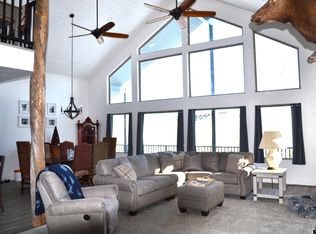 1467 Moose Hollow Rd, Robertson, WY 82944