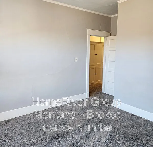 546 S 3rd St W — Photo 26