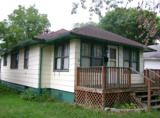 2913 Westmoor St, South Bend, IN 46628