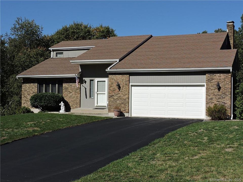 1st image of 1 Markwood Ln