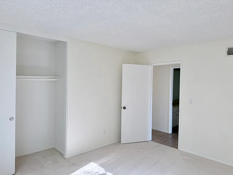 4356 Cartesian Cir — Photo 22