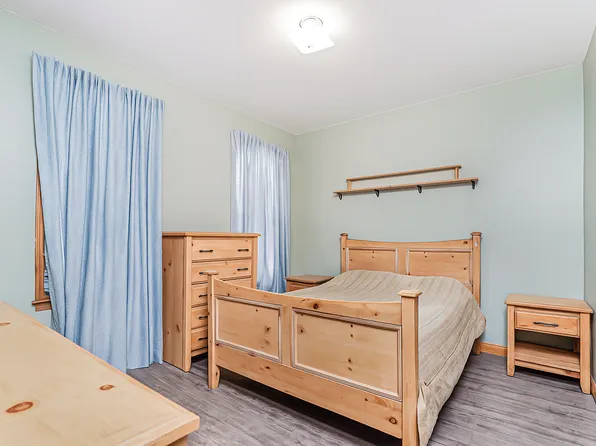 2321 East 24th Street image 5 of 29