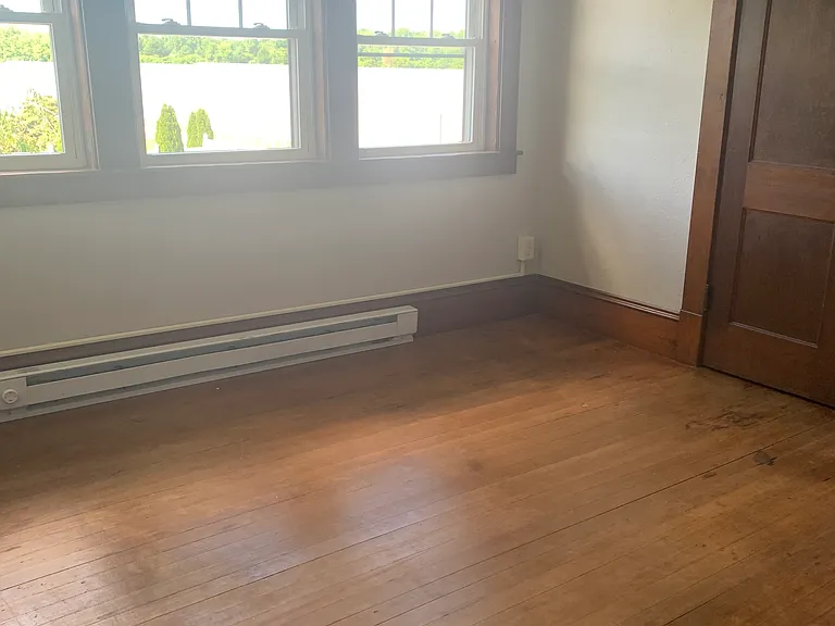 375 Hadley Rd — Photo 17