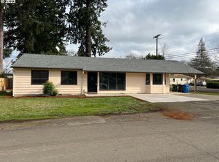 1013 Hoover Ln, Eugene, OR 97404