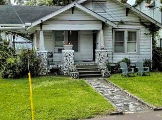 105 Cosmos St, Houston, TX 77009