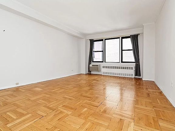 5th image of 220 E 54th St APT 3D