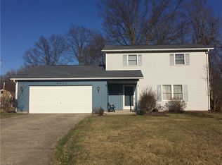 6565 Fox Tail Ln, Amherst, OH 44001