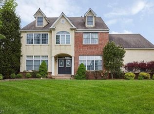 6 Rappleye Ct, West Orange, NJ 07052