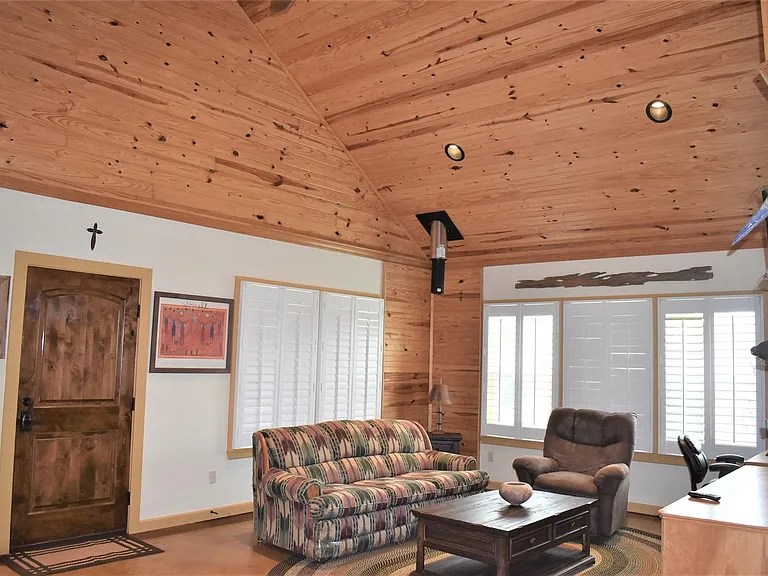 412 Pecan St — Photo 6