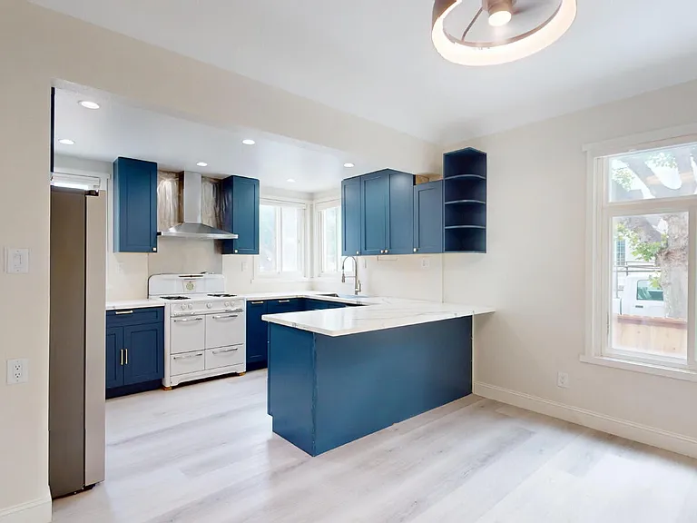 976 Masson Ave — Photo 3
