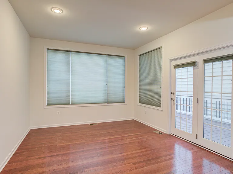 43276 Mitcham Sq — Photo 39