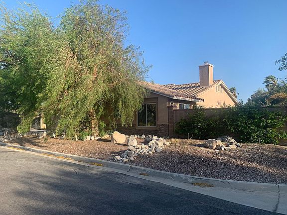 3rd image of 9810 Oakmount Blvd