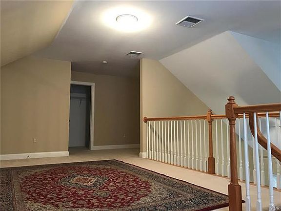 5th image of 1783 Chateau Pl APT C