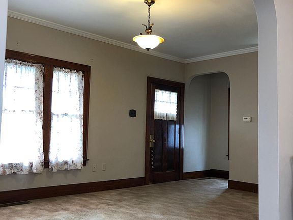 5th image of 1213 Indiana St