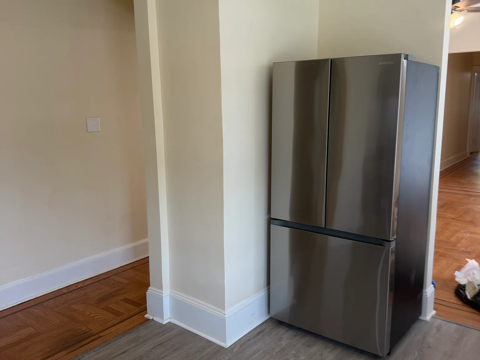 2 bed, 1000 sqft, $2,495 — Photo 1