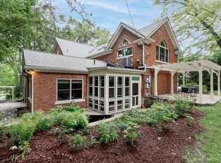 2475 Devonshire Rd, Ann Arbor, MI 48104