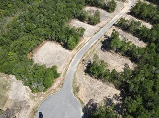 8 Black Bear Ct, Defuniak Springs, FL 32435