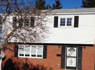 1023 Downlook St, Pittsburgh, PA