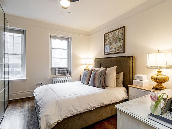 5th image of 223 E 50th St APT 6-B