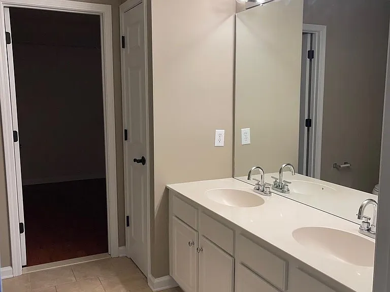 9204 Bellegarde Dr — Photo 13