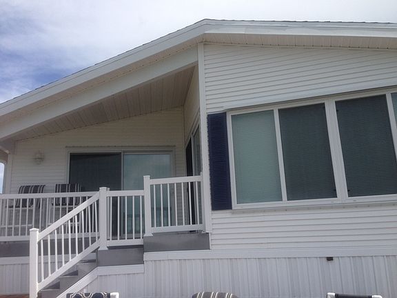 Lake front end of home