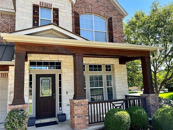 3rd image of 12600 Lee Park Ln