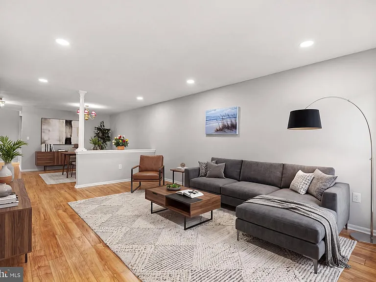 16 Lee Ct — Photo 7