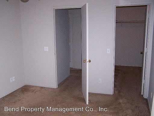 Building Photo 4