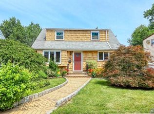 84 Franklin Ave, Fairview, NJ 07022