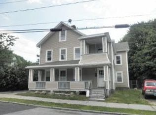 98 Blackhall St, New London, CT 06320