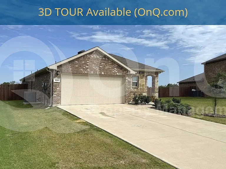915 Presleigh Dr — Photo 1