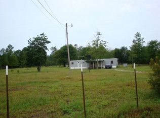 60 Wynkoop Rd, Picayune, MS 39466