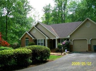 575 Forrest Rd, Charlottesville, VA 22902