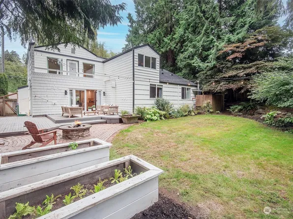 9323 Forest Court SW, Seattle, WA 98136