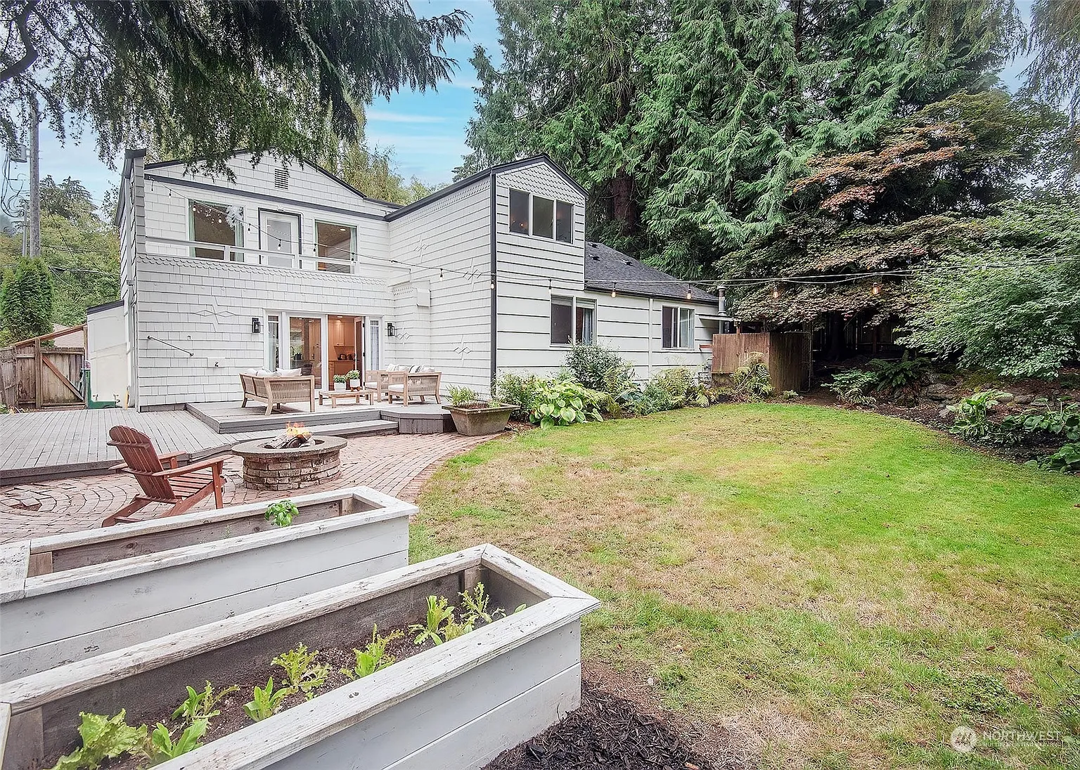9323 Forest Court SW photo 1