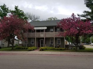 2110 N Main St, Hazel Green, WI 53811
