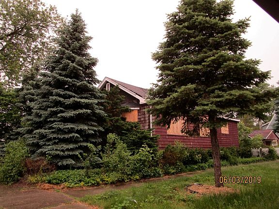 2nd image of 4200 Elmwood Ave