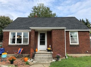 178 Fairvale Dr, Cheektowaga, NY 14225