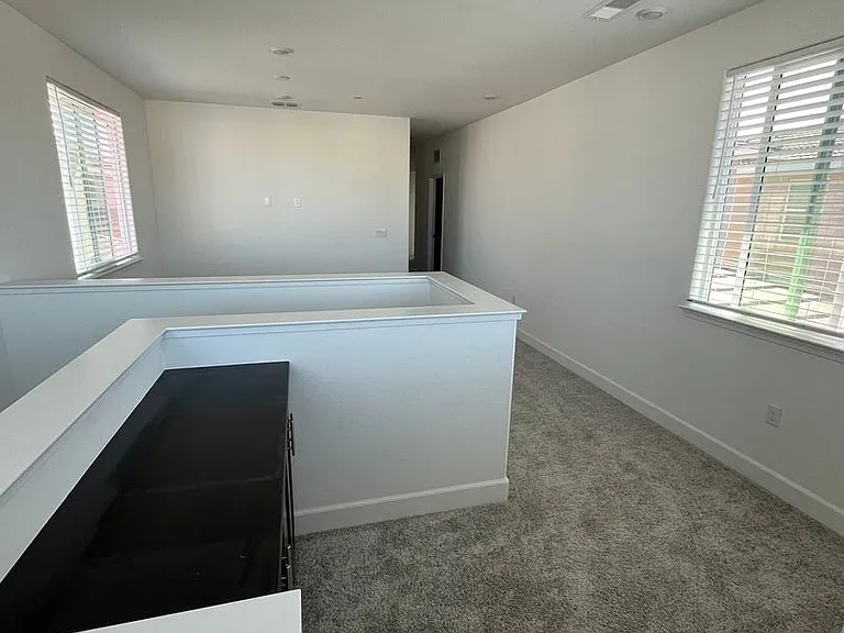 1583 Levy St — Photo 20
