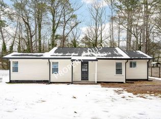 939 Dry Valley Rd, Rossville, GA 30741