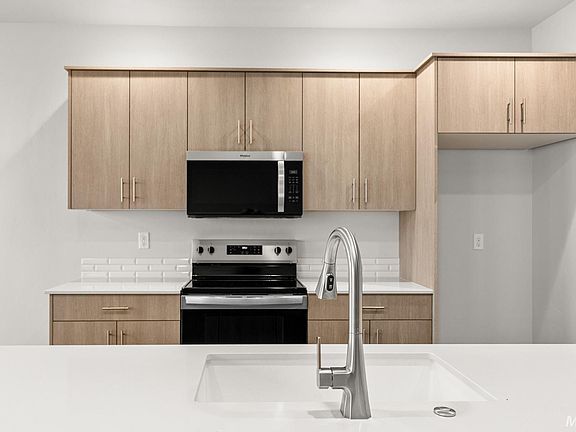 4th image of 3868 W Amapola Dr