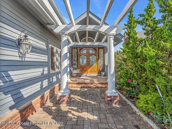 3rd image of 88 Driftwood Drive